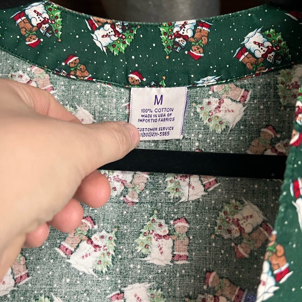 Christmas SCRUBS Green Button up Size Medium - Picture 4 of 4